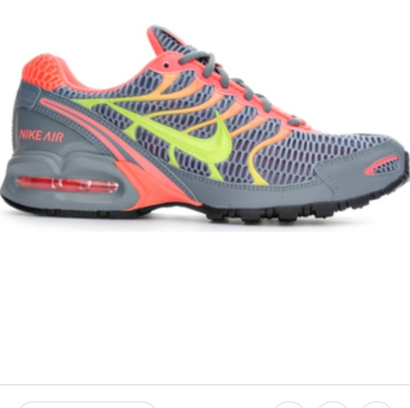 Nike Shoes - New Nike Air Max Torch 4 size 6